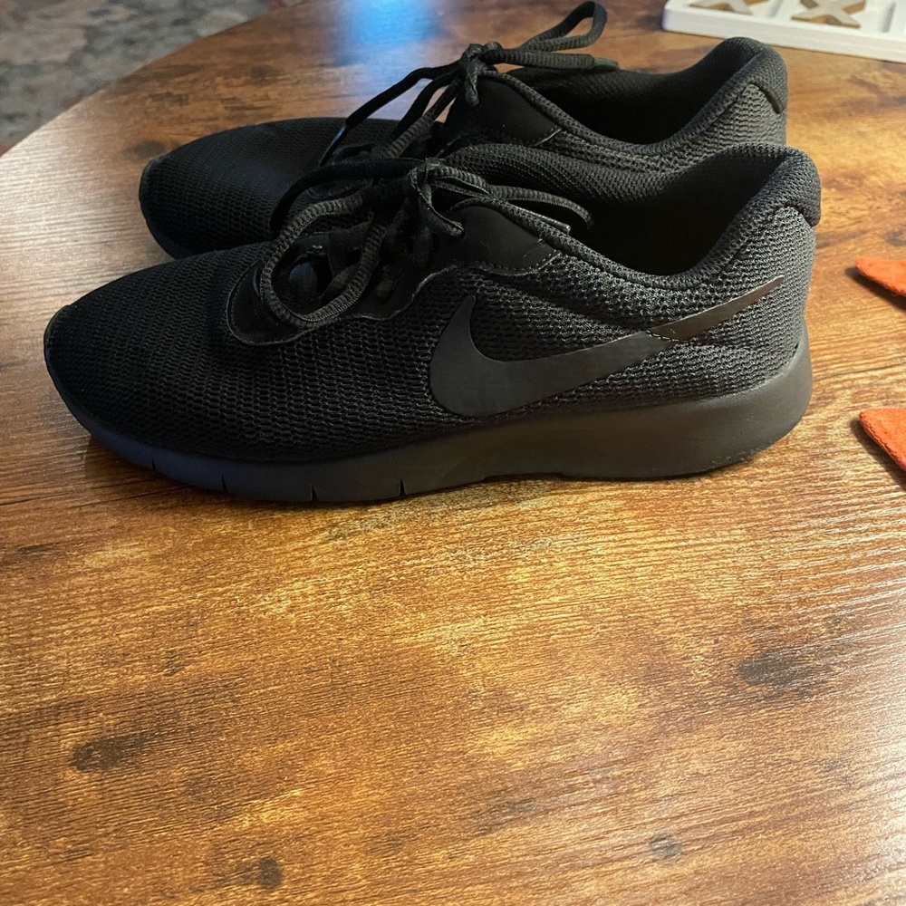 Nike Black Athletic Shoes